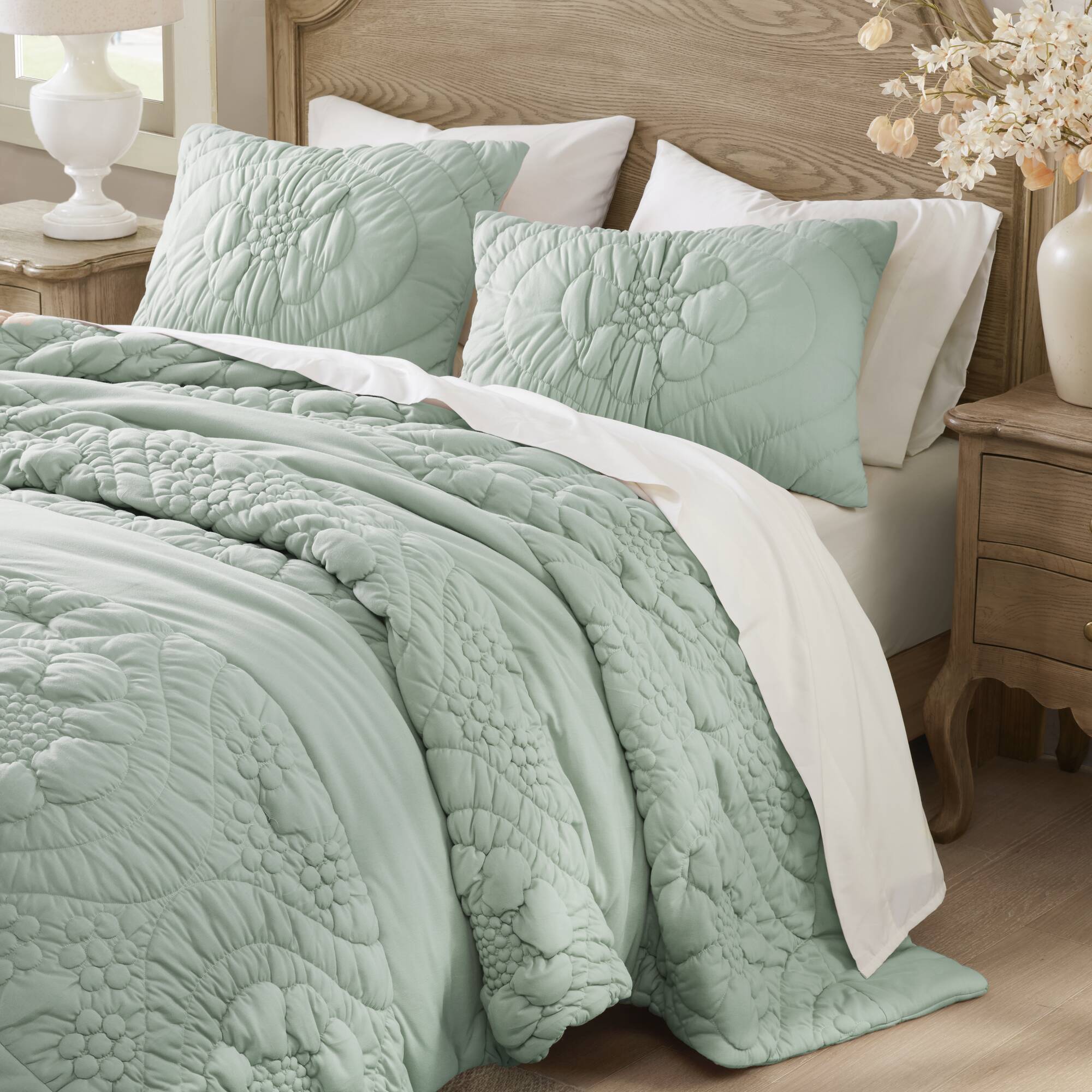 3-Piece Romantic Floral Comforter Set