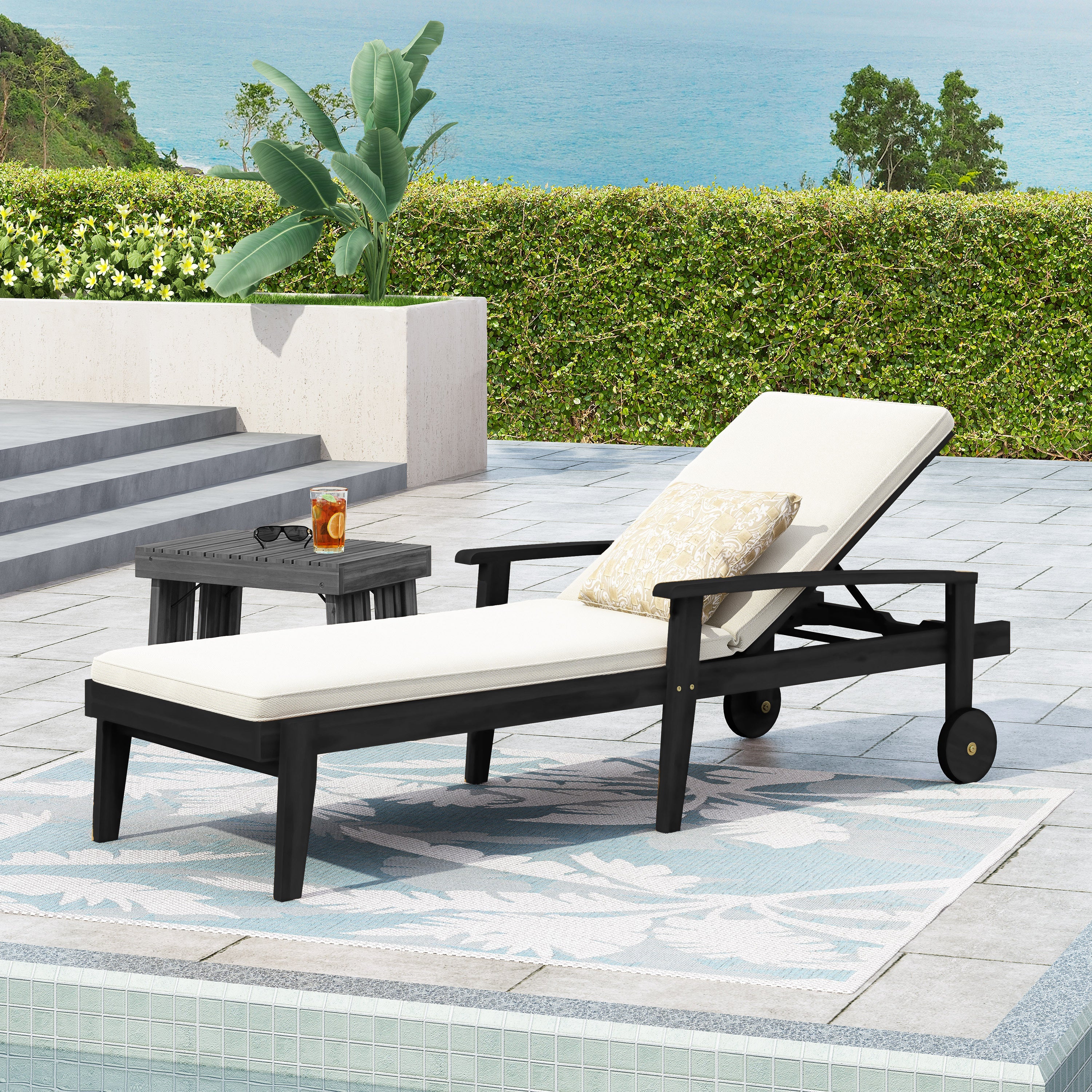 Delmar Chaise Lounge