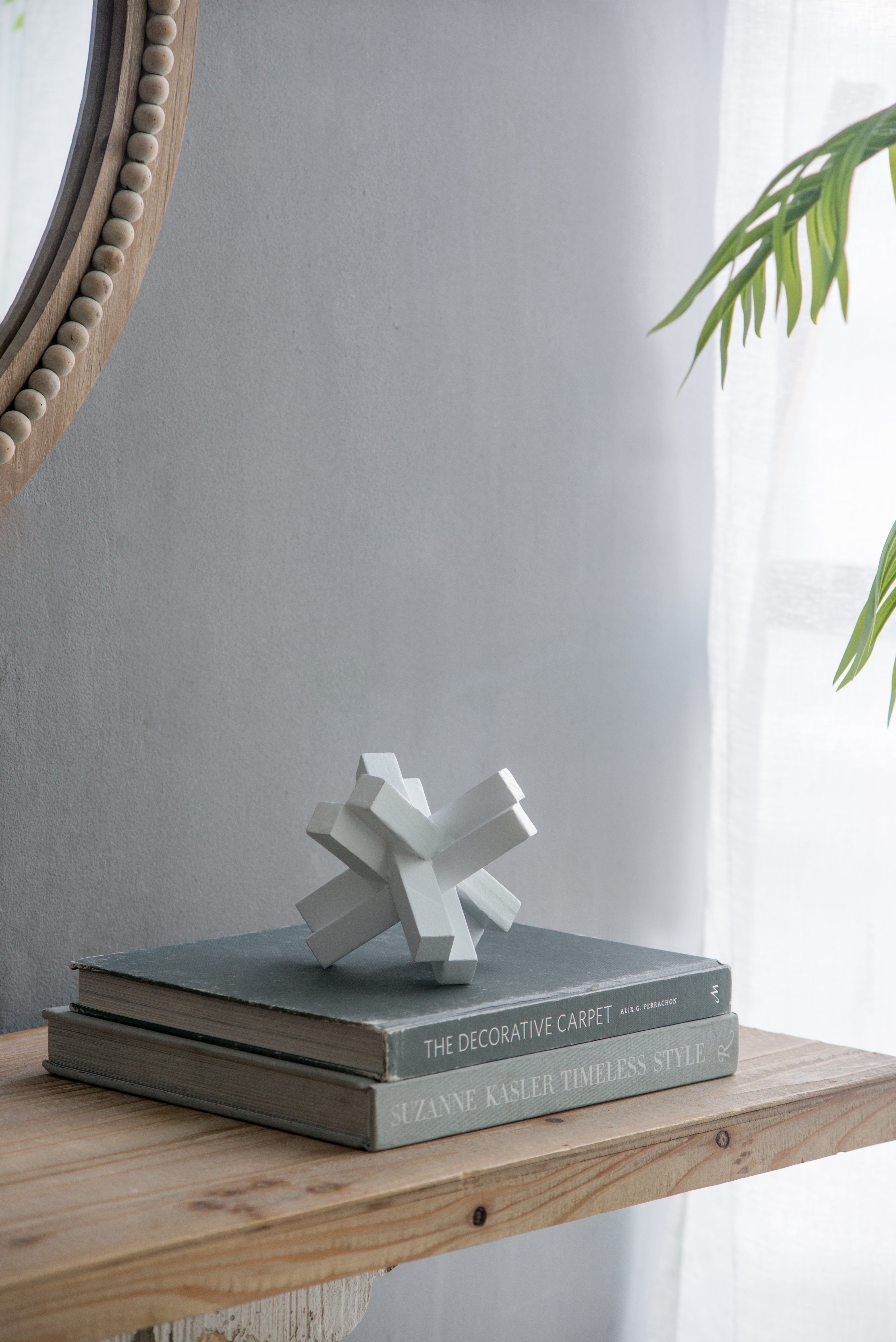 White Starburst Tabletop Décor, Set of 3