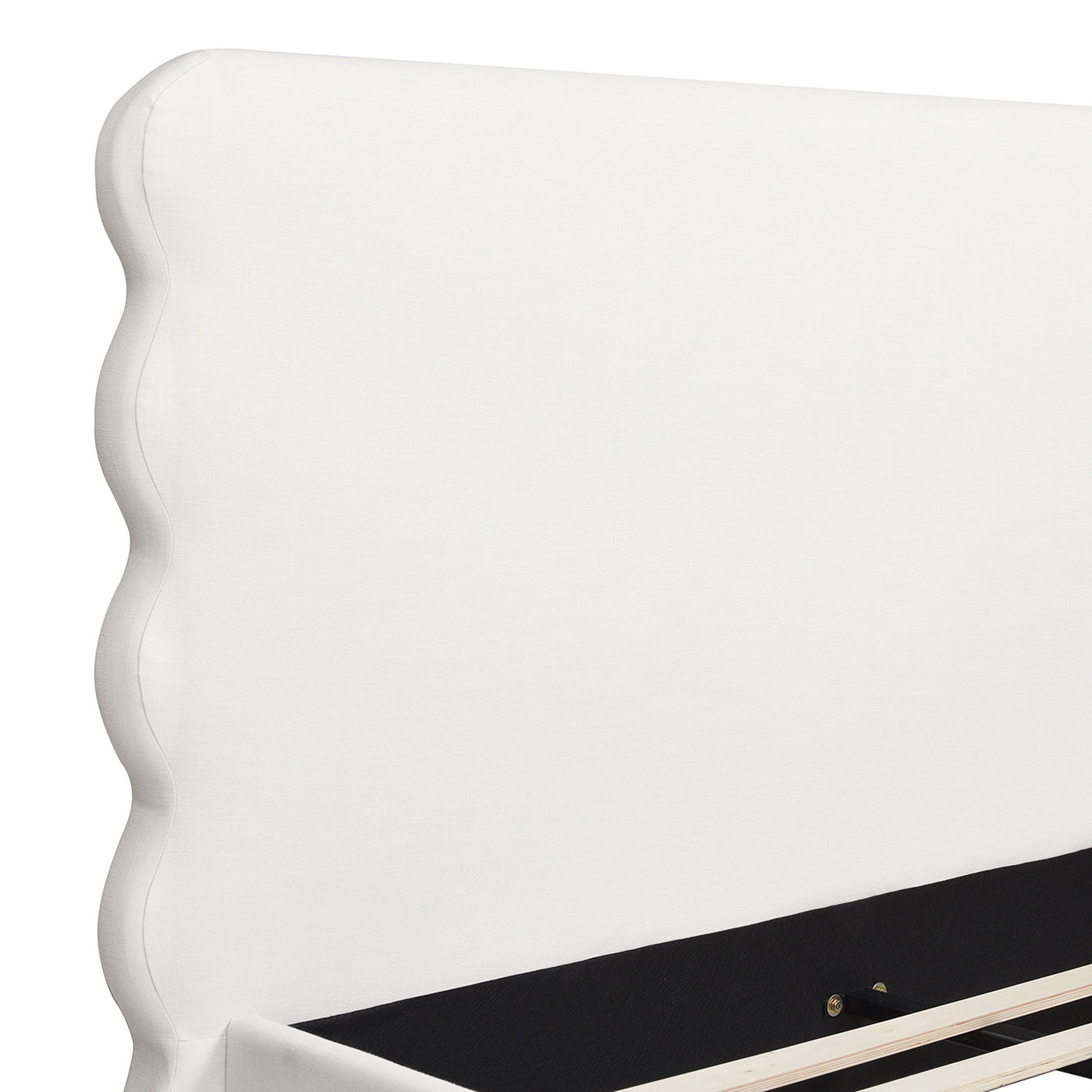 Essencee Upholstered Platform Bed with Wavy Headboard and Wood Legs