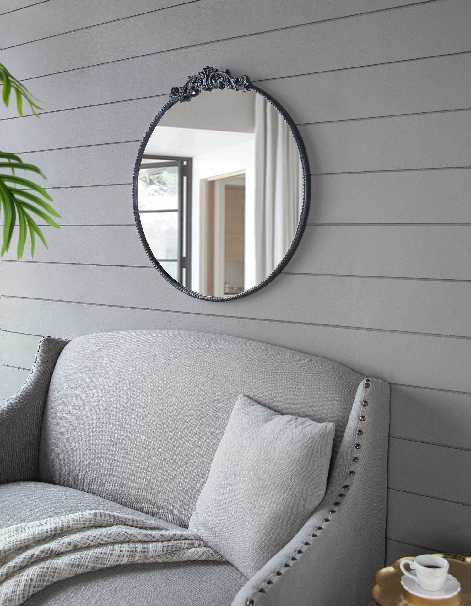 Wall Mirror with Round Shape and Baroque-Inspired Frame