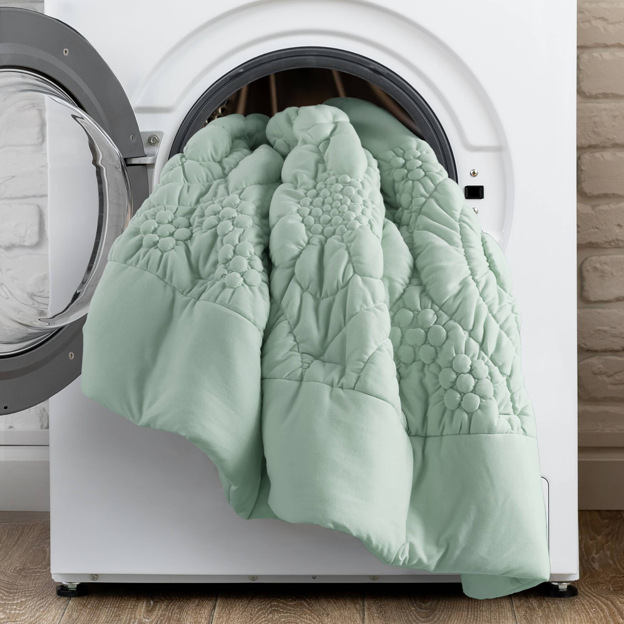 3-Piece Romantic Floral Comforter Set
