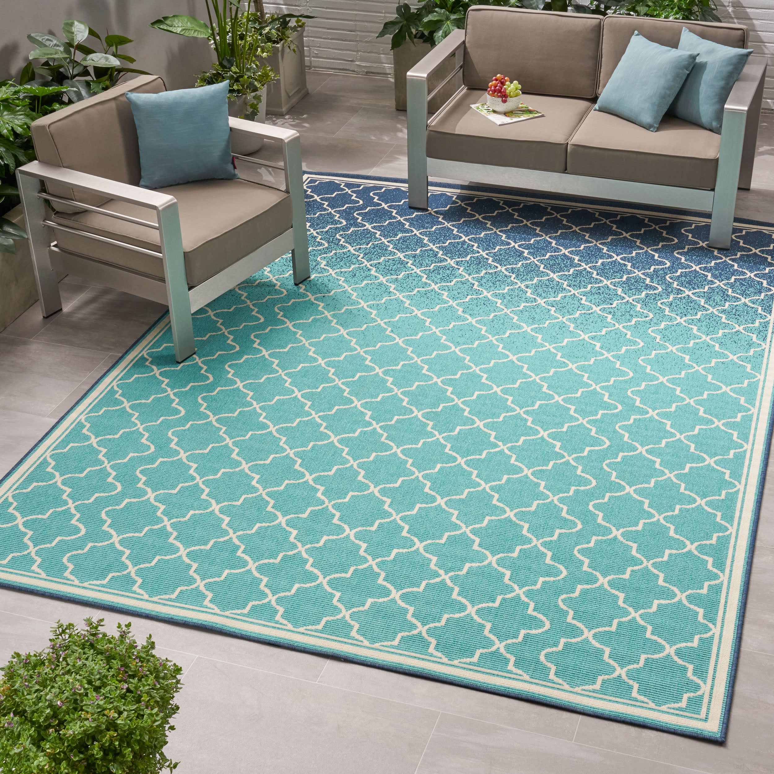 120"x94" Outdoor Rug with Rectangle Shape and Ombre Pattern