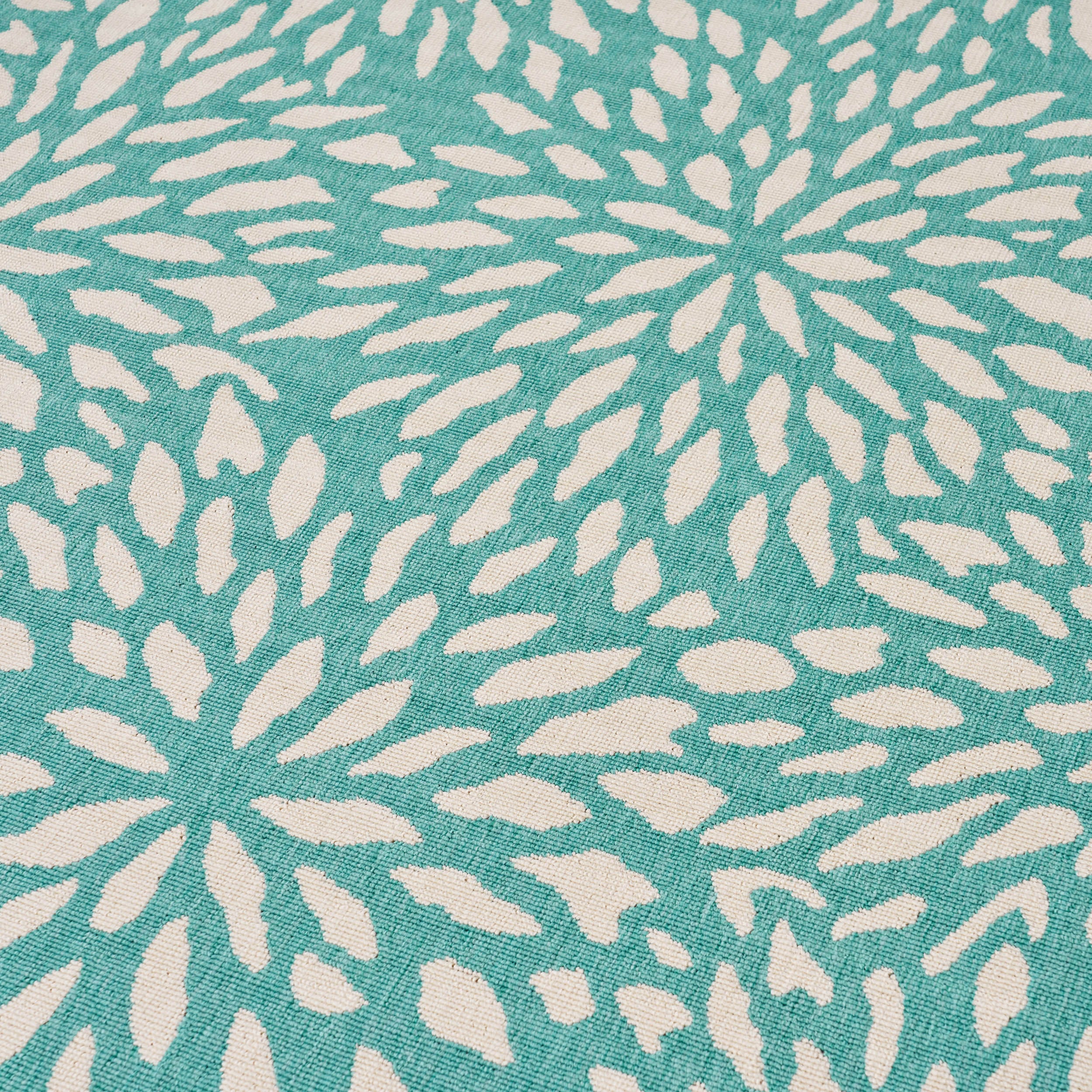 90" x 63" Outdoor Rug with Floral Design and Rectangle Shape