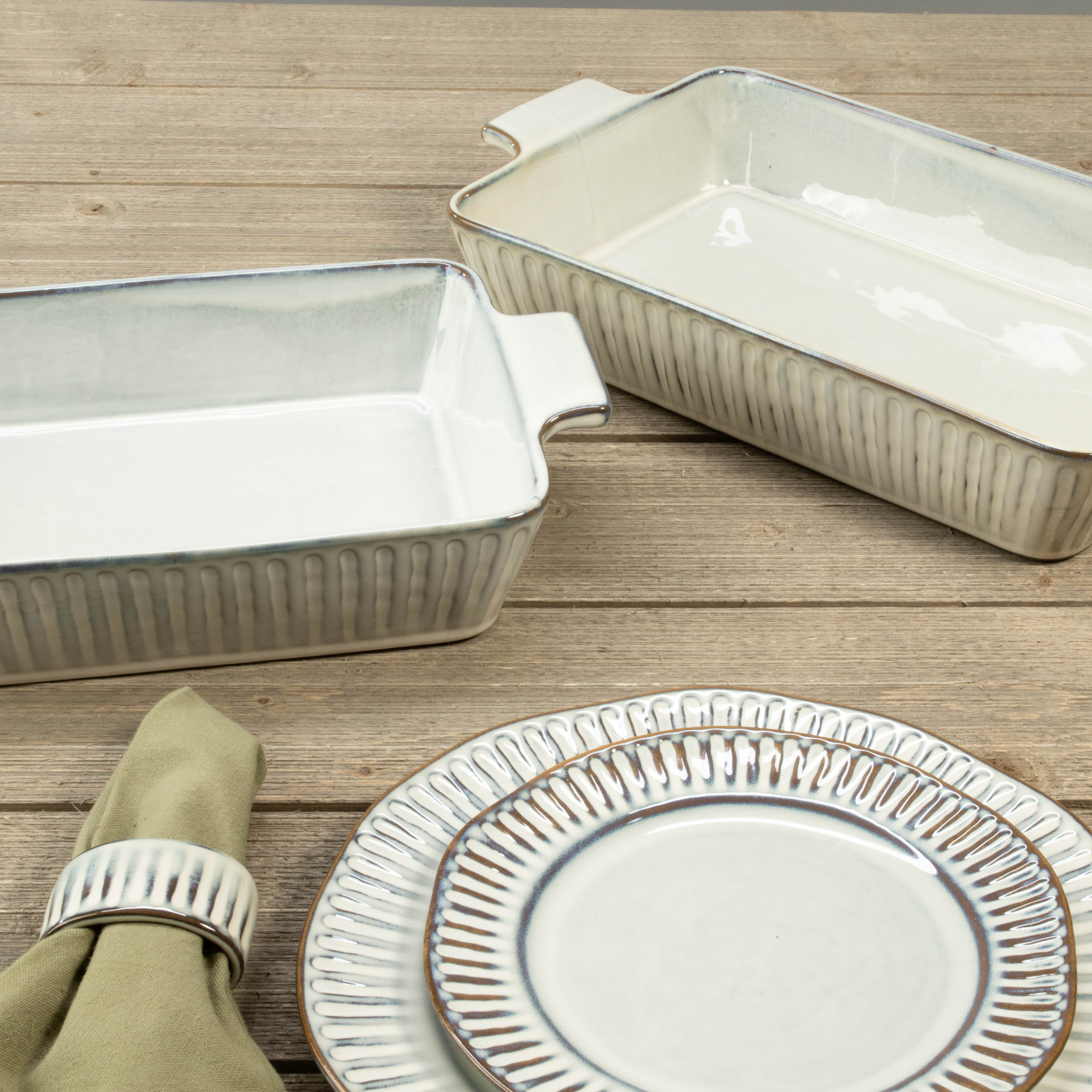 Colonnade  2 Piece Bakeware Set
