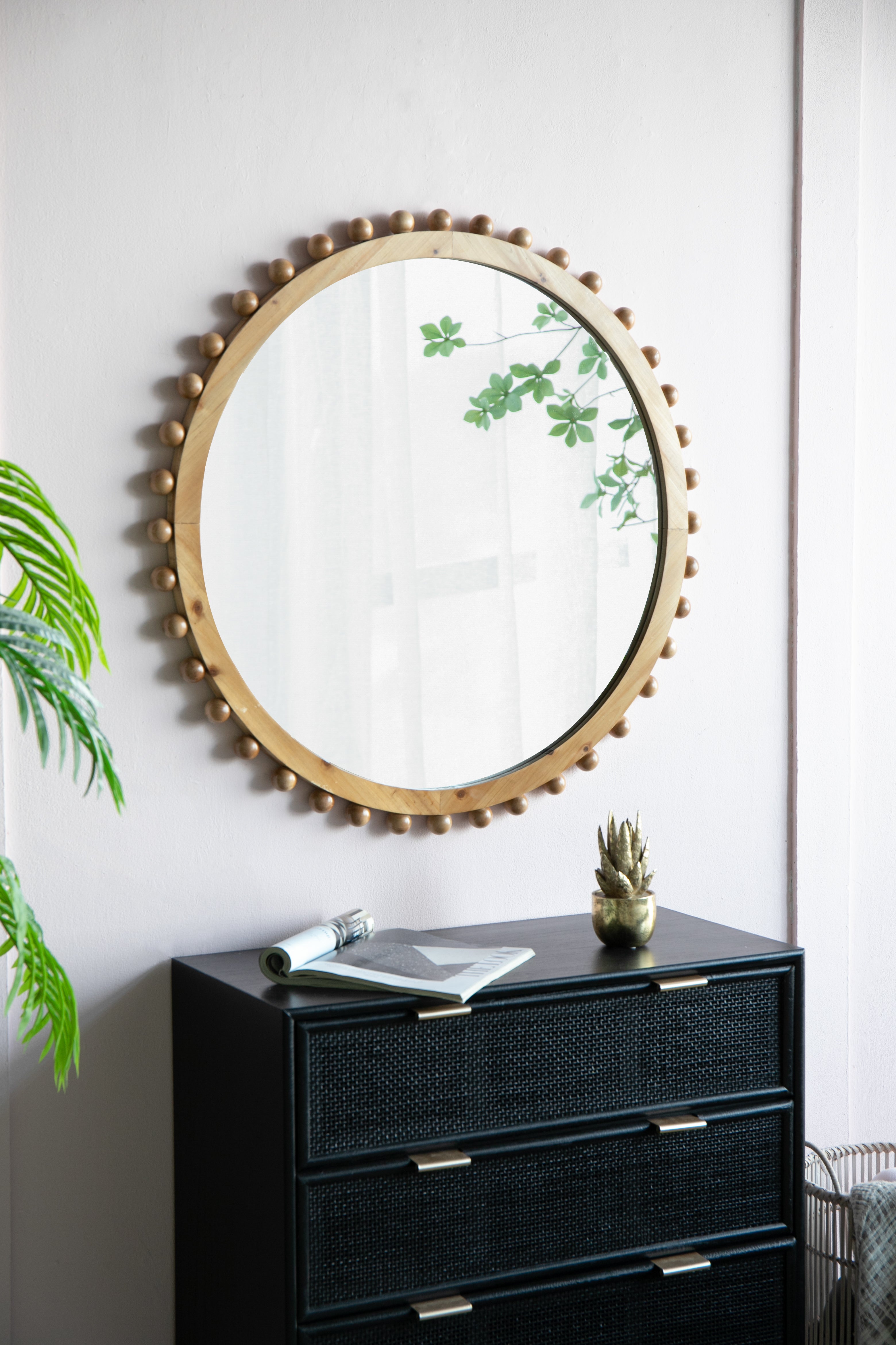Round Wall Mirror with Beaded Wooden Frame