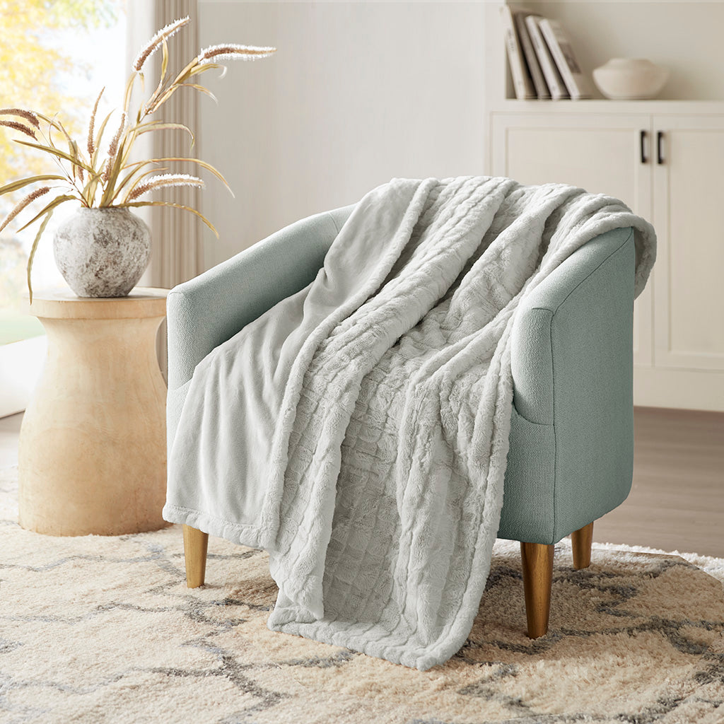 50"x70" Oversized Faux Fur Heated Throw