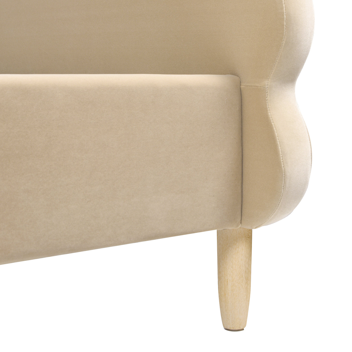 Essencee Upholstered Platform Bed with Wavy Headboard and Wood Legs