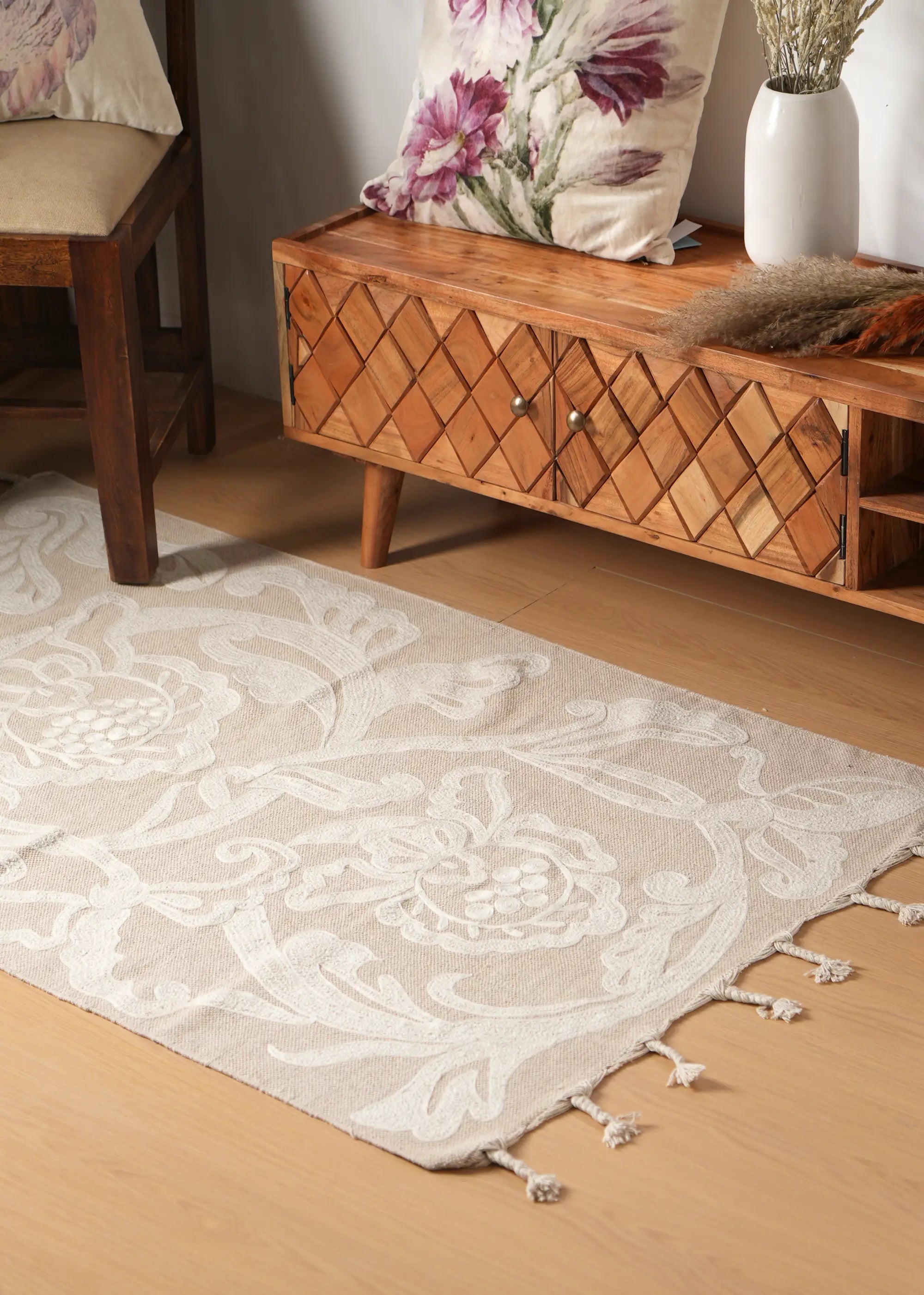 Cotton Embroidered Rug with Braided Tassels
