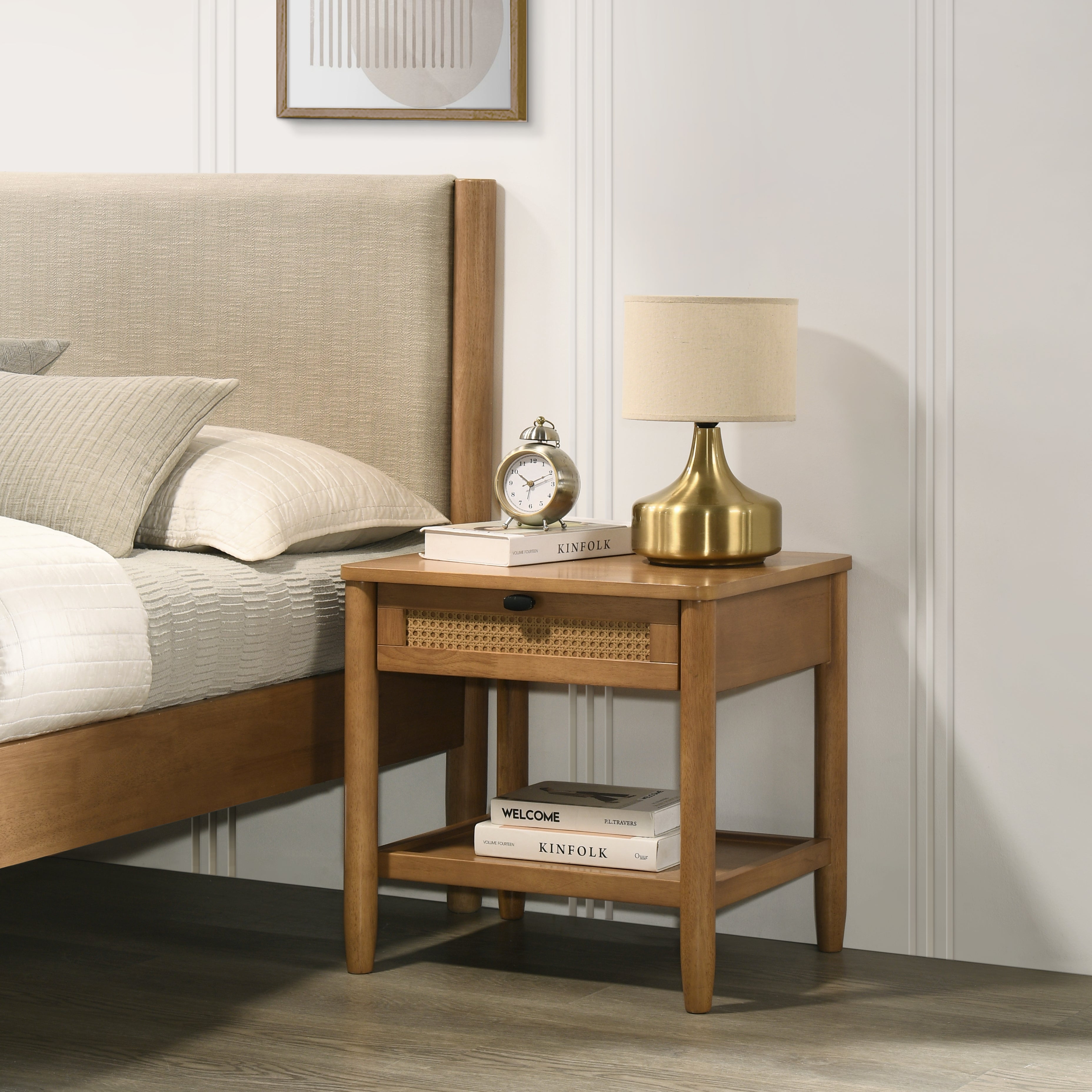Vichy 5-Piece Rubberwood Queen Bedroom Set
