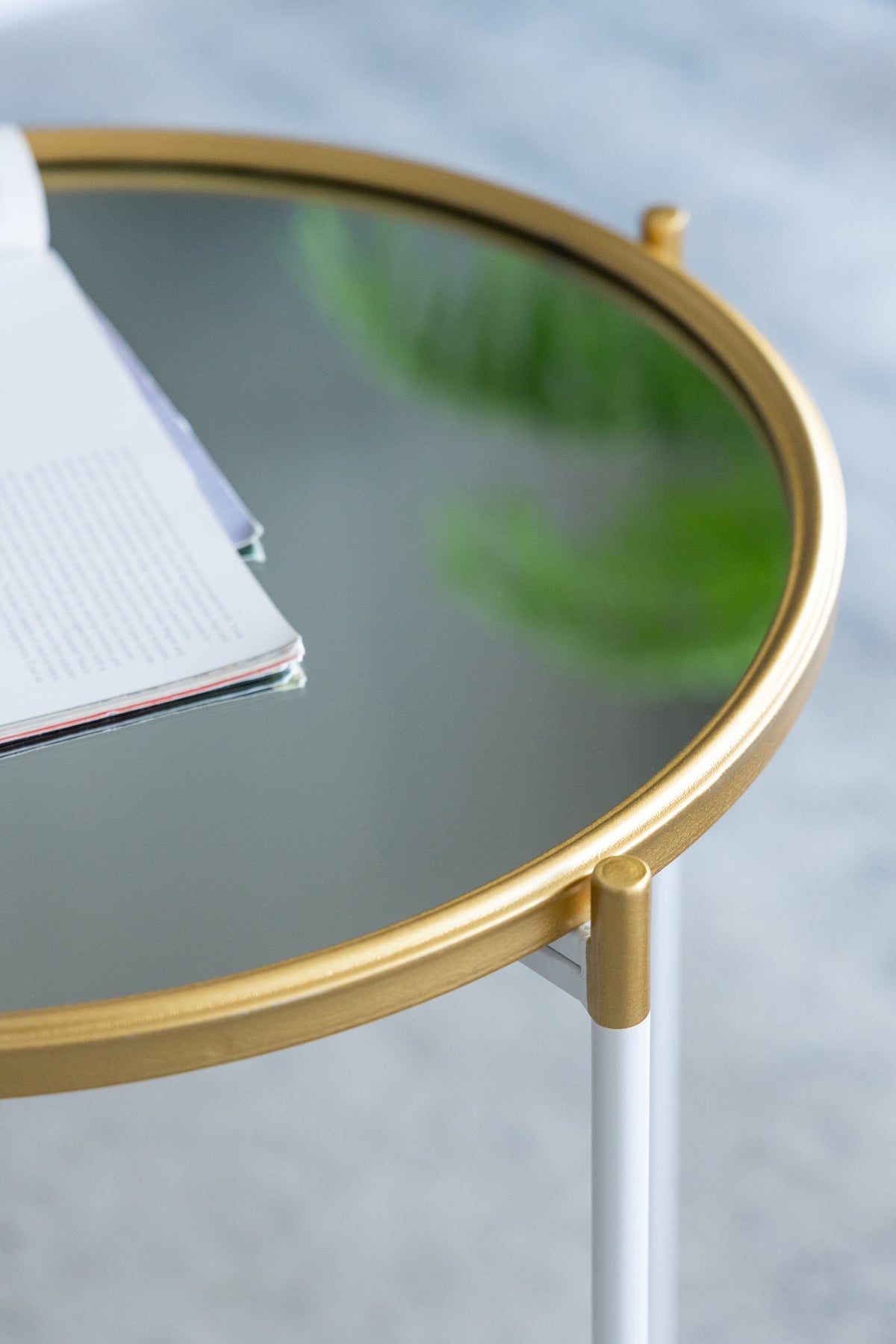Set of 2 Mirrored Top Side Tables - Gold and White
