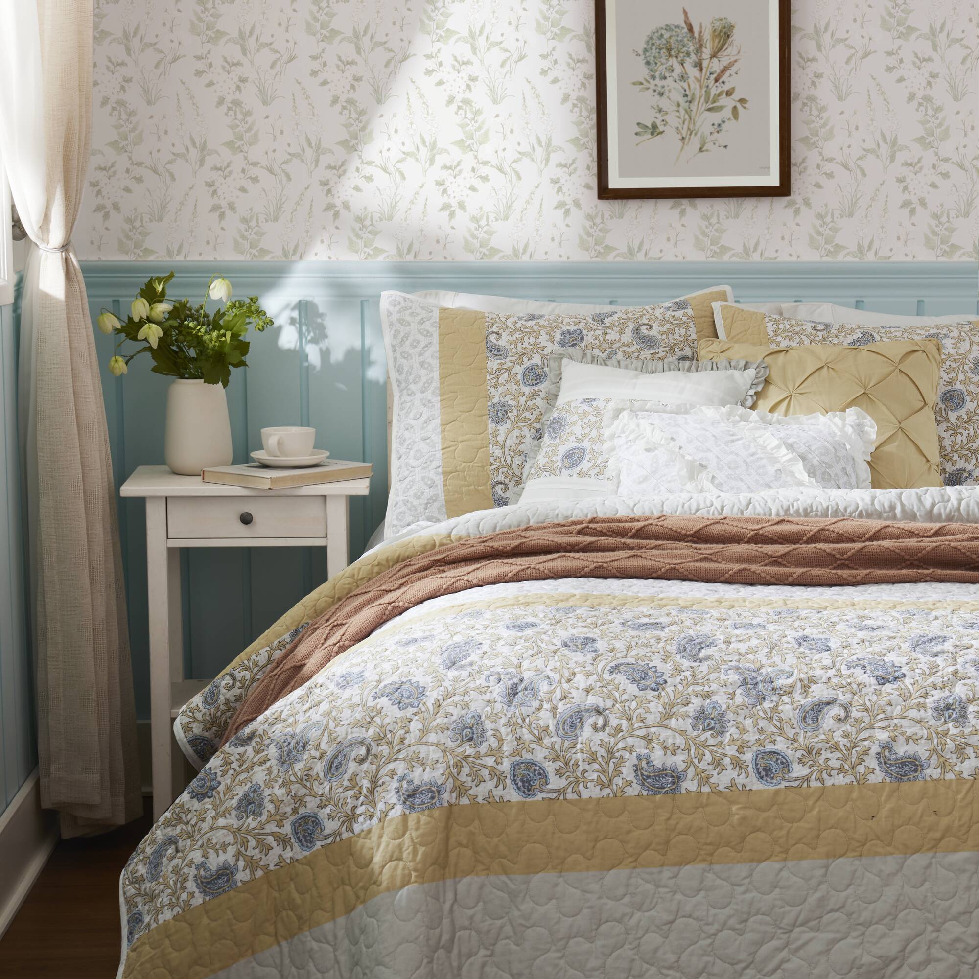 6 Piece Cotton Percale Quilt Set with Throw Pillows