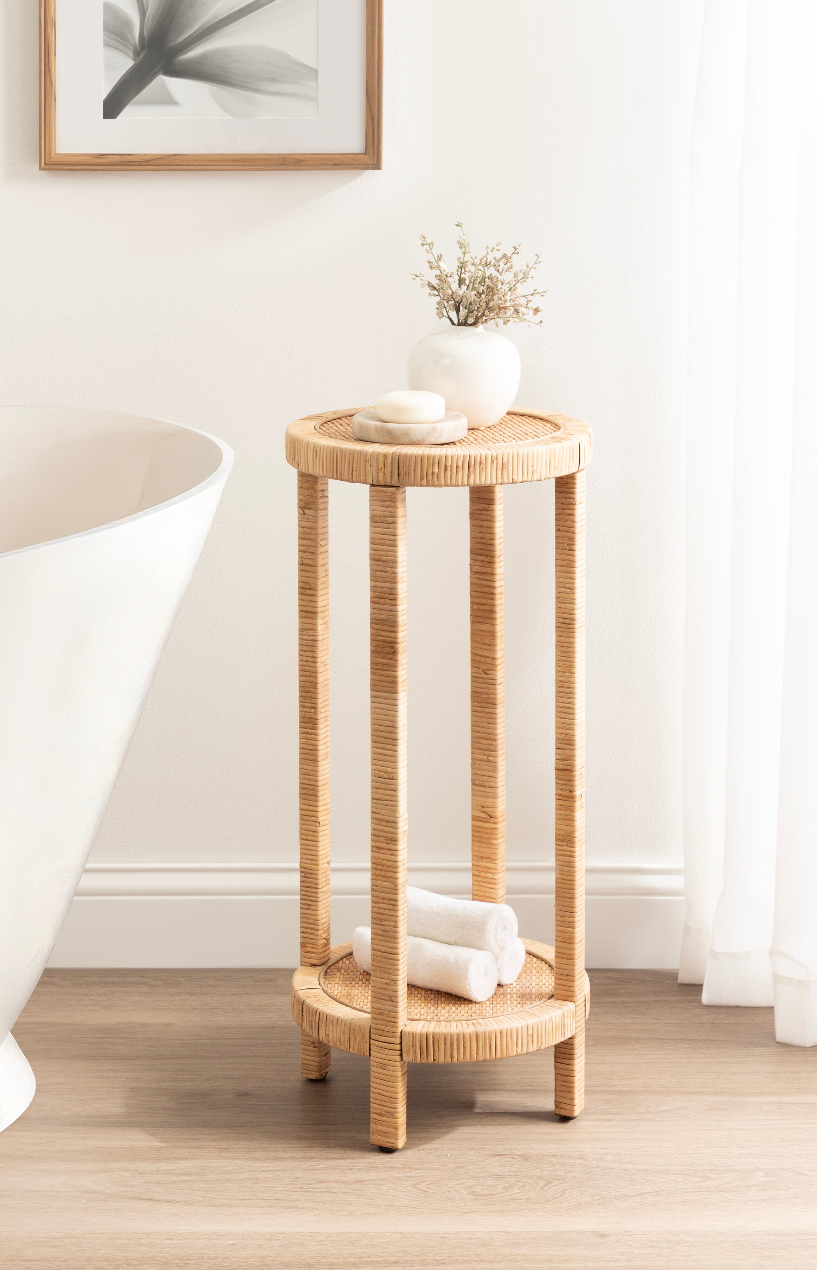 Rafina Round Table