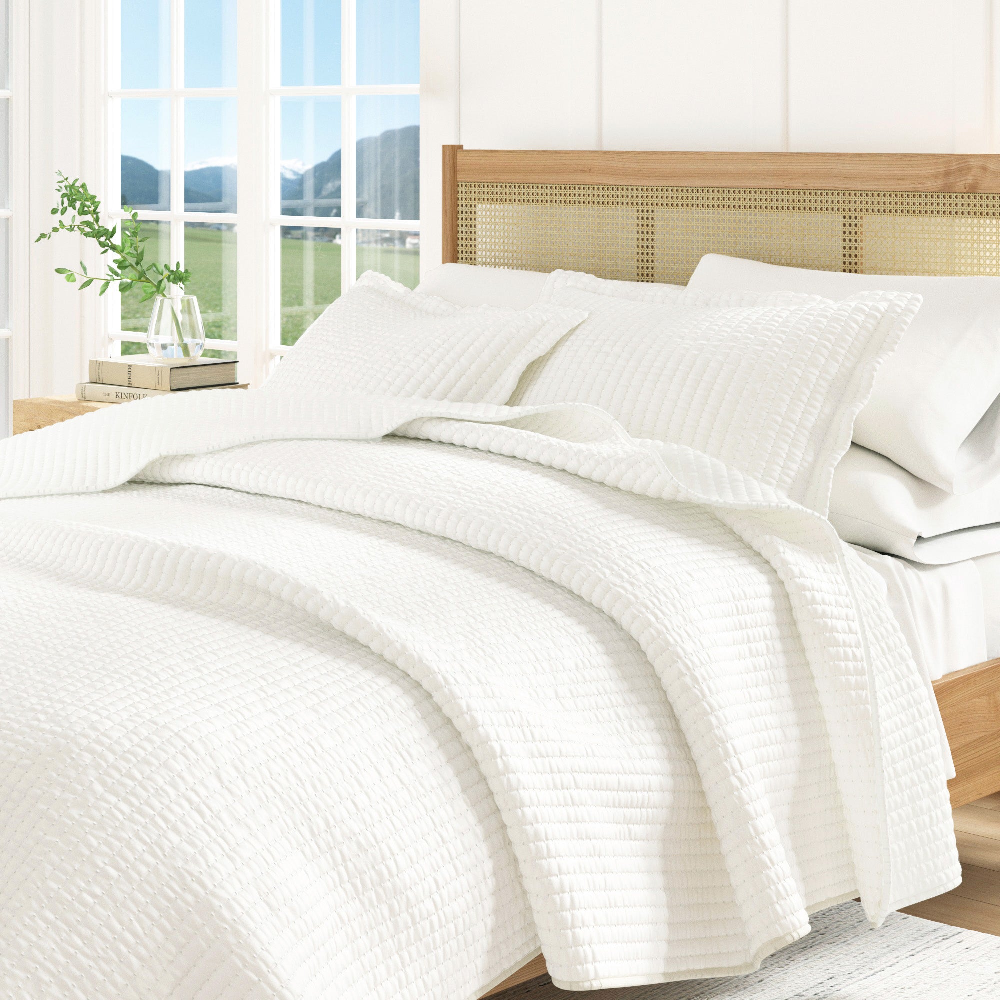 Stitched Quilt Set with Shams