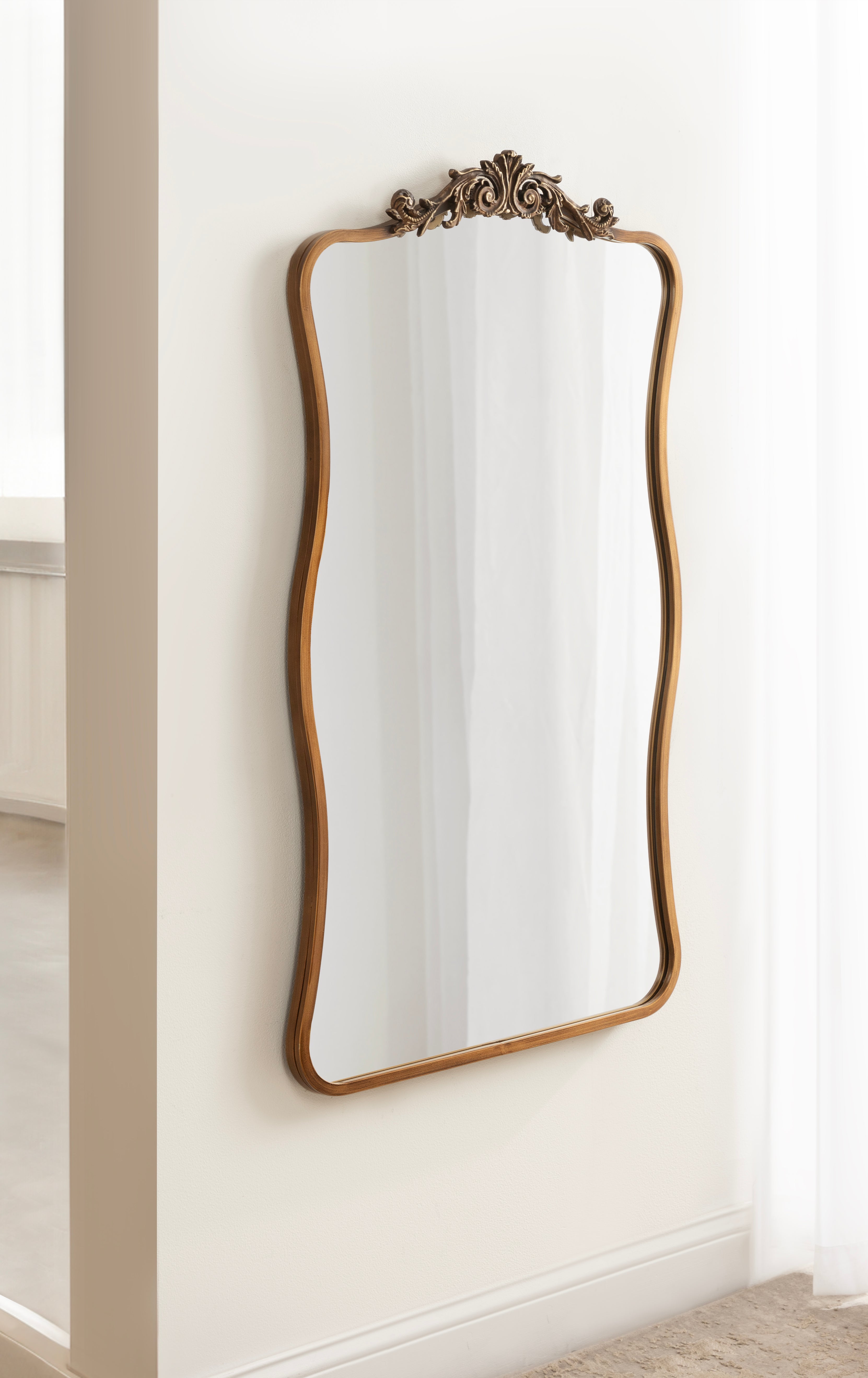 Arendahl Wavy Mirror