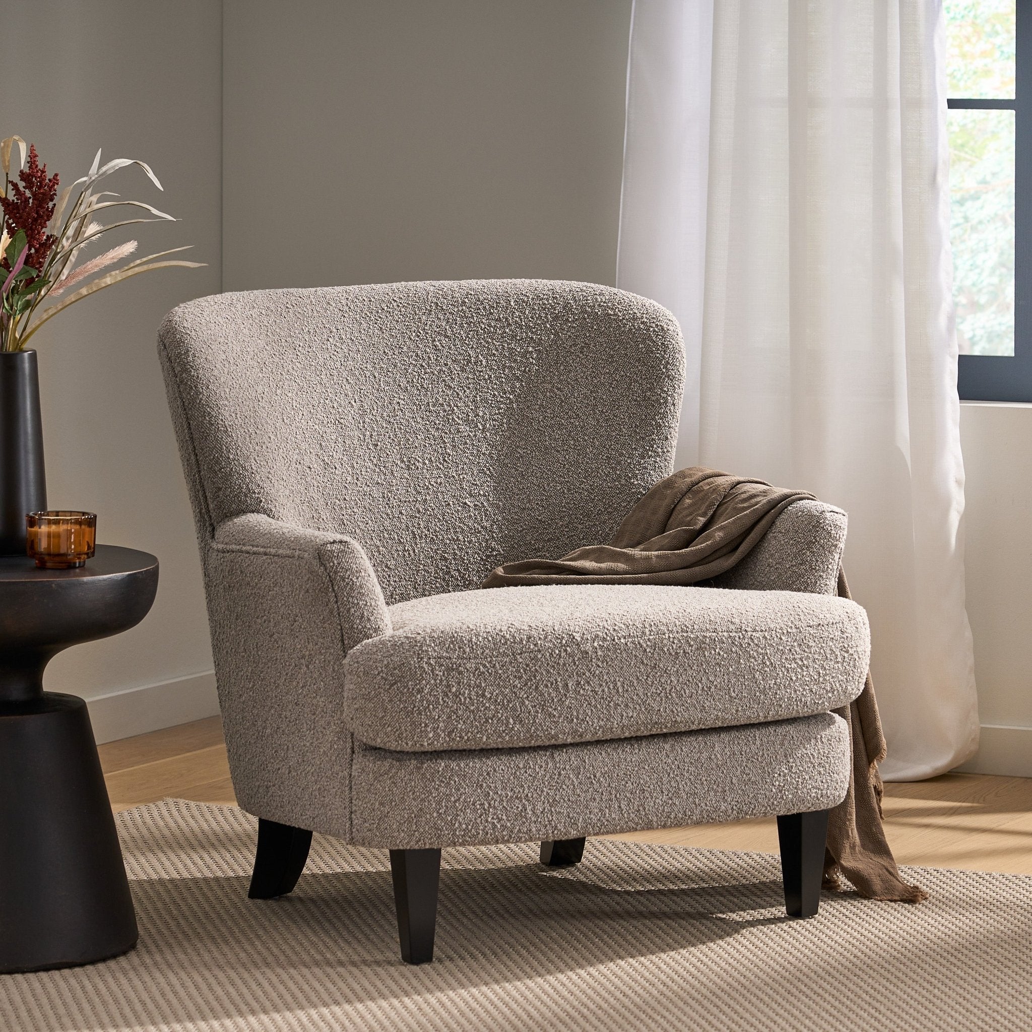 Melodique Boucle Fabric Upholstered Club Chair with Tapered Legs - Accent Chairs