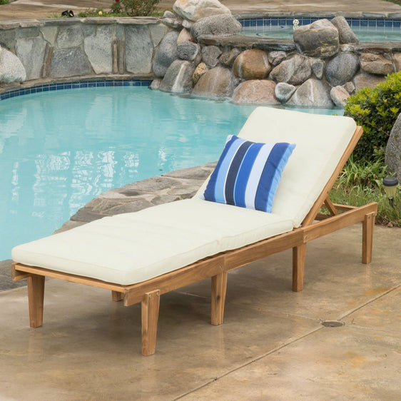 Outdoor-Chaise-Lounge-with-Cushion-and-Adjustable-Seat-Outdoor-Seating