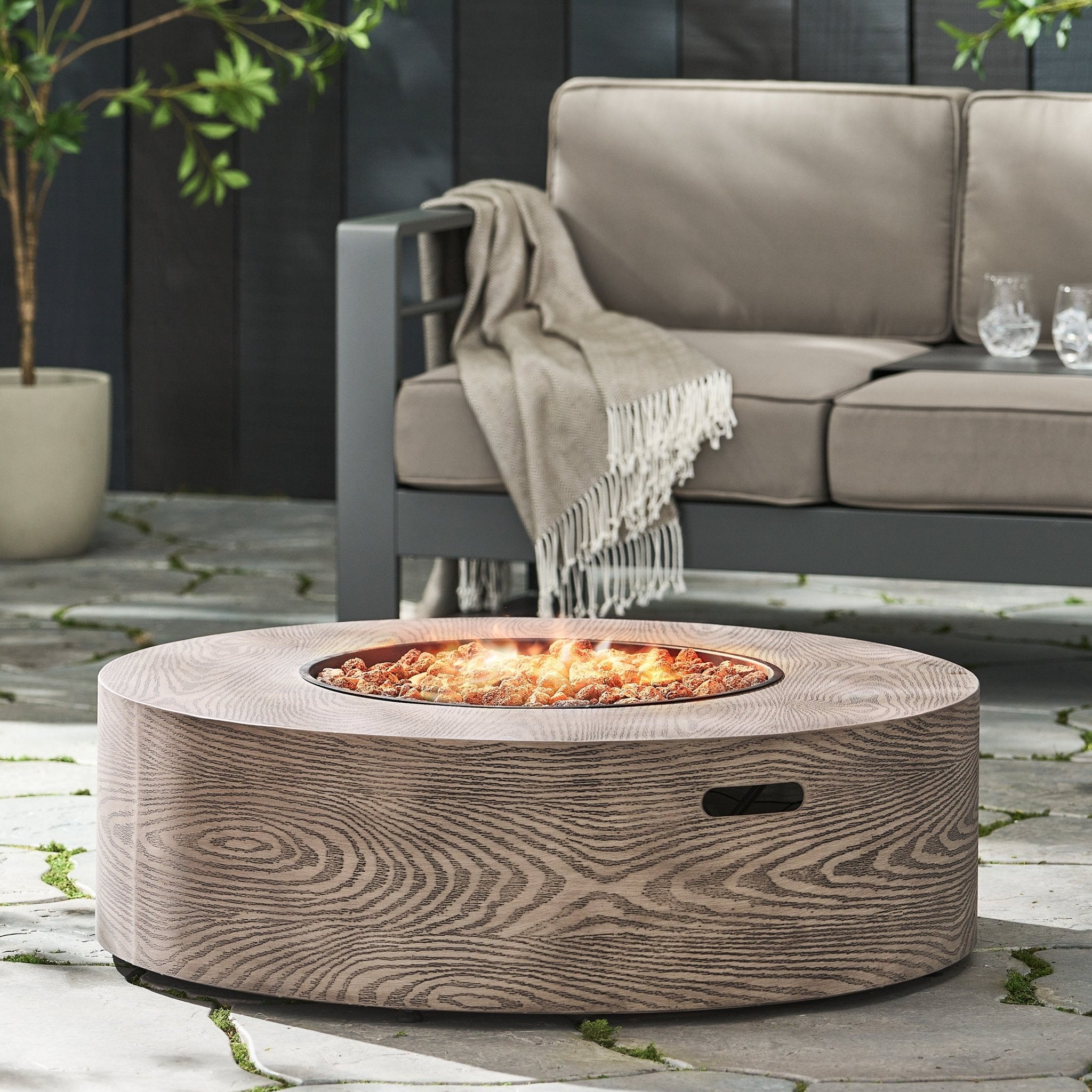 Outdoor Round Firepit with Iron Frame - Firepits