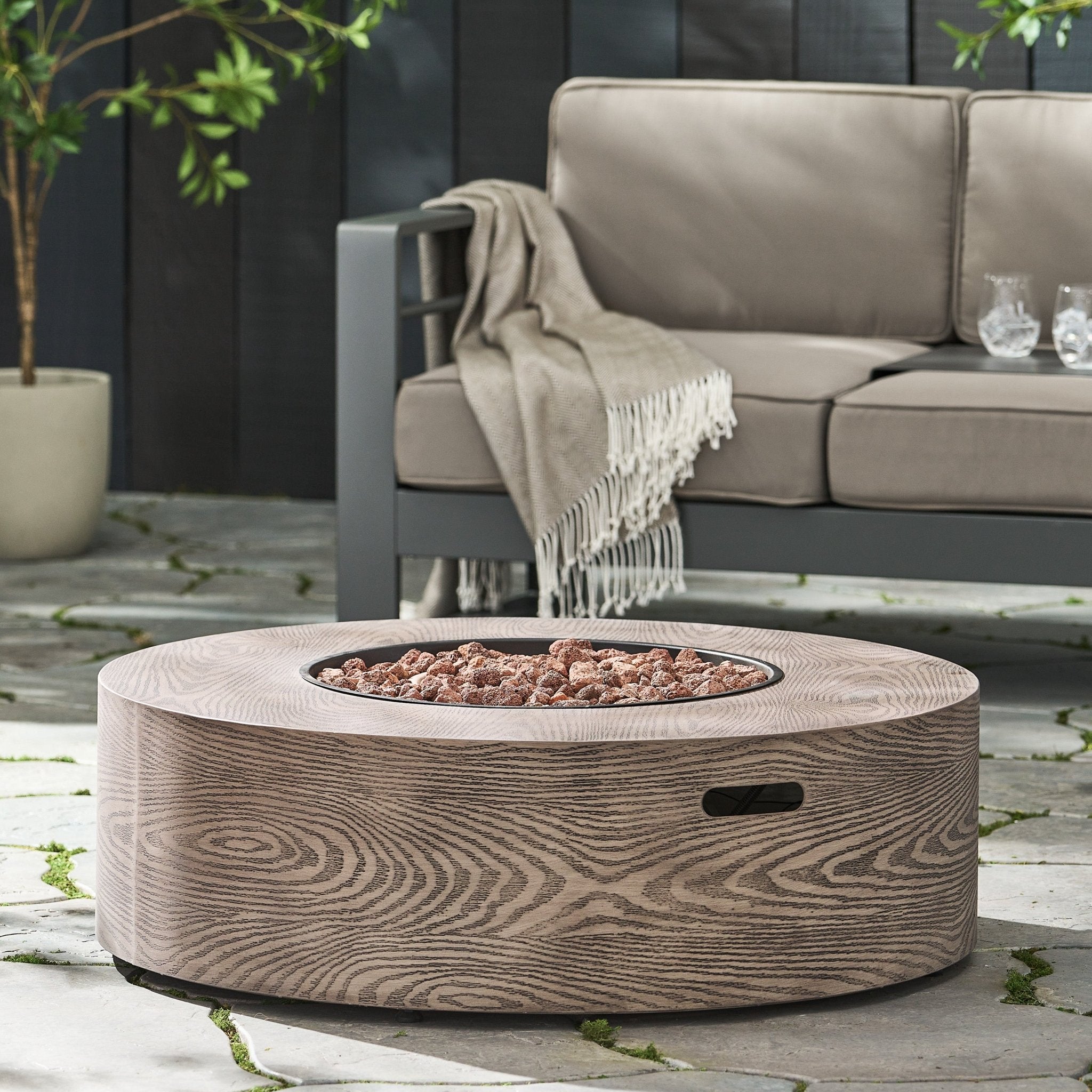 Outdoor Round Firepit with Iron Frame - Firepits