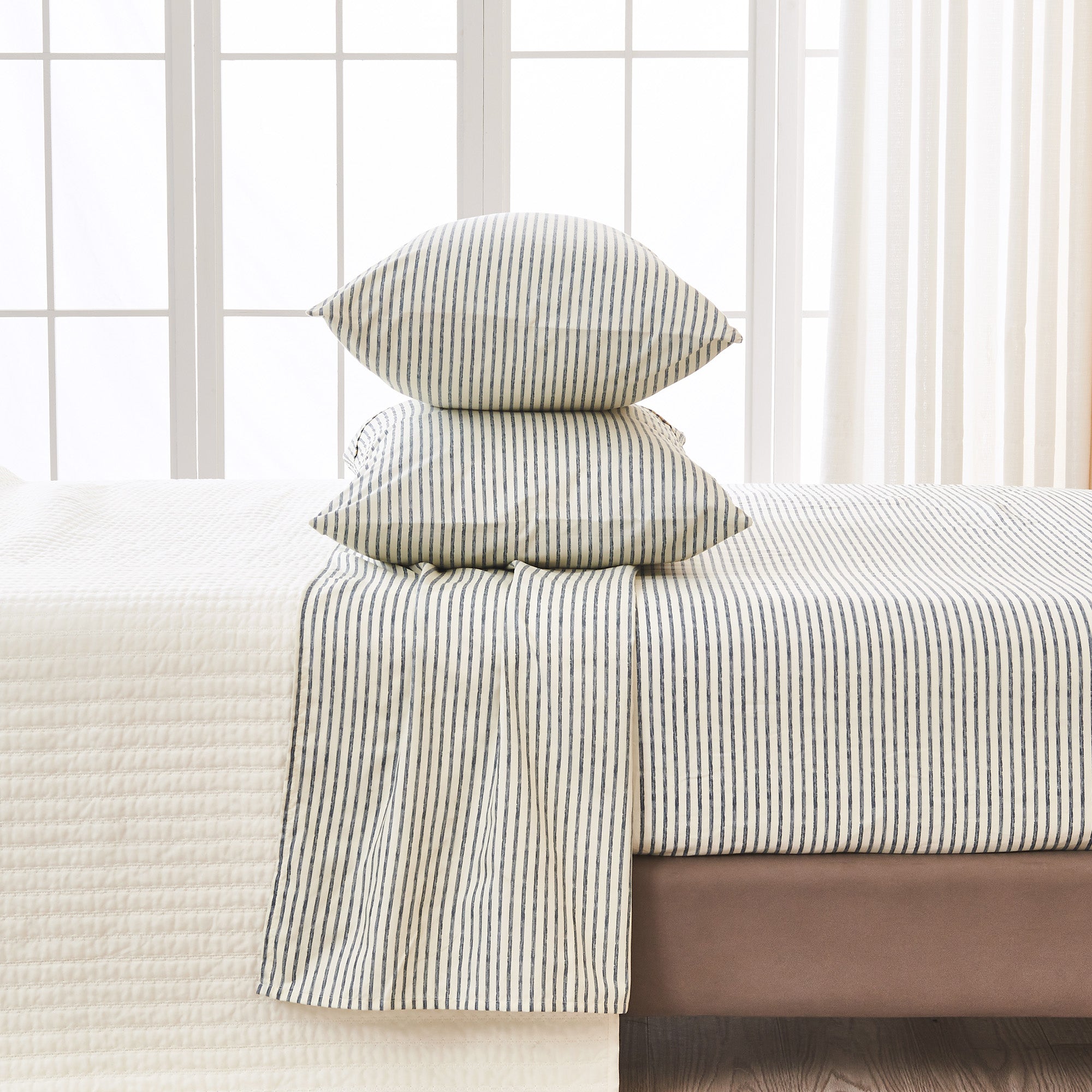 Stripe Printed Microfiber Sheet Set