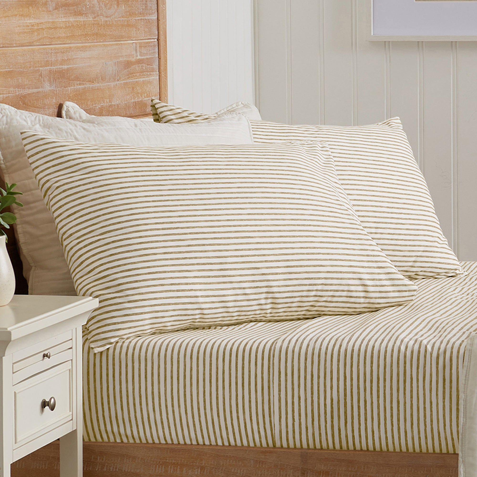 Stripe Printed Microfiber Sheet Set