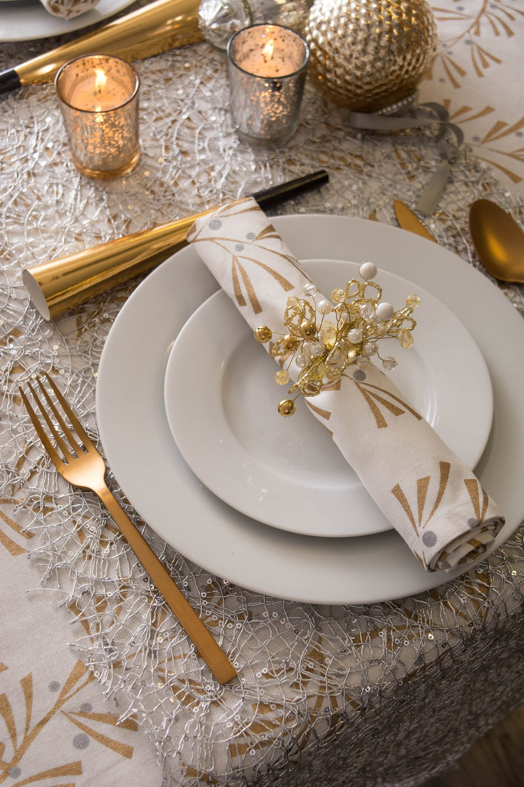 Silver Sequin Mesh Table Runner Roll 16in x 10ft Table Runners