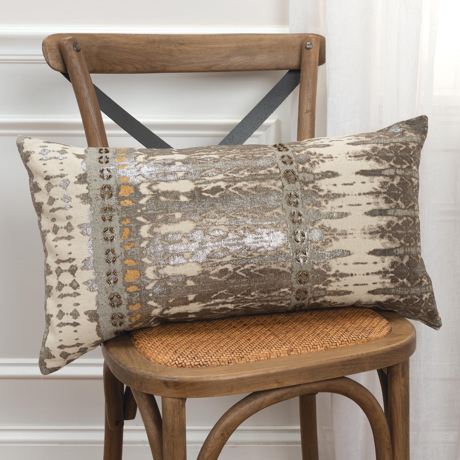 Knife-Edge-Printed-Recycled-Cotton-Abstract-Decorative-Throw-Pillow-Decorative-Pillows