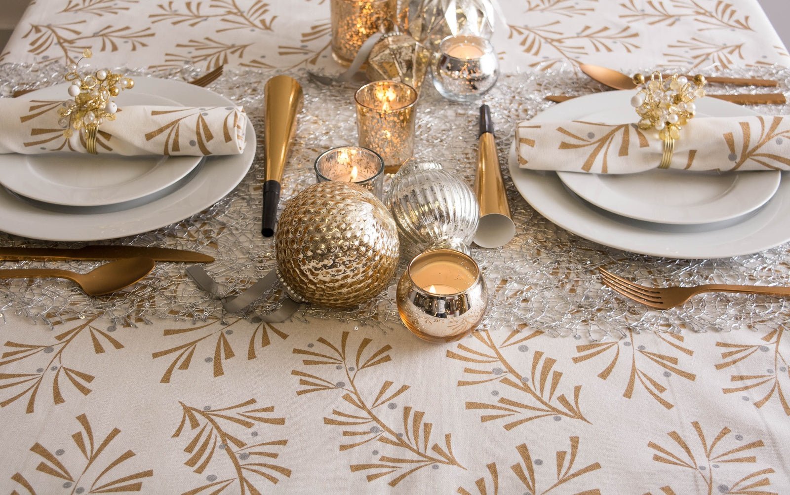 Silver Sequin Mesh Table Runner Roll 16in x 10ft - Table Runners